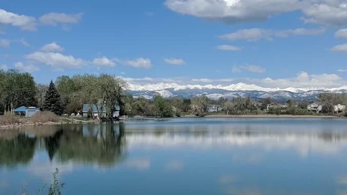 Waneka Lake