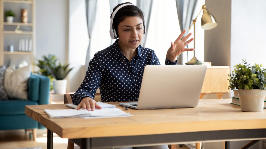 woman-leading-online-meeting-from-home_collaborative-leadership