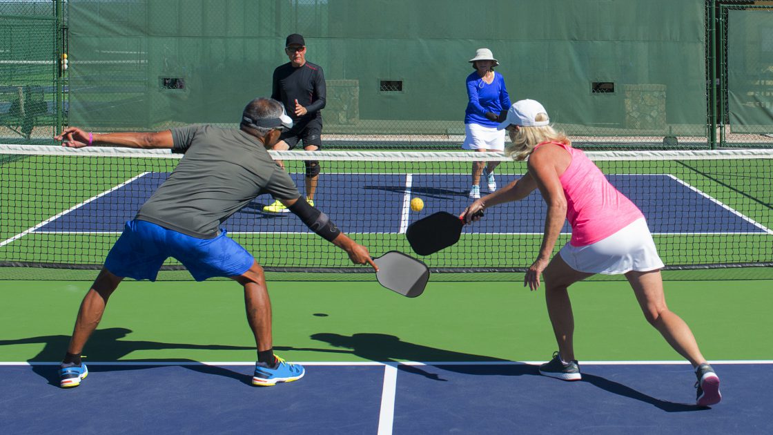 couples-playing-pickleball_5-ways-to-get-active