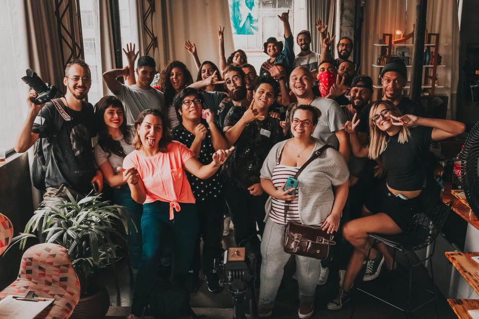 https://www.meetup.com/blog/wp-content/uploads/2022/01/pexels-matheus-bertelli-3856033-945x630.jpg